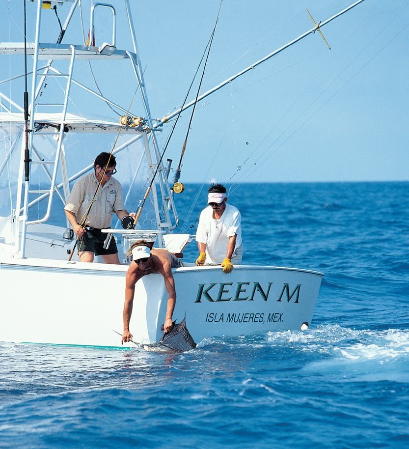 Keen M Fishing Charter in Isla Mujeres