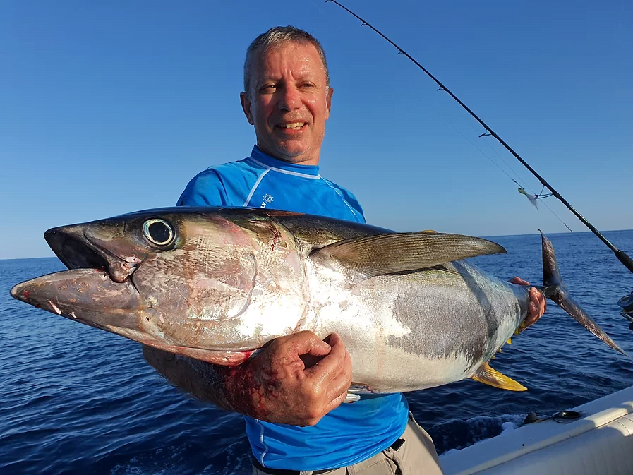 Yellowfin Tuna fishing with poppers