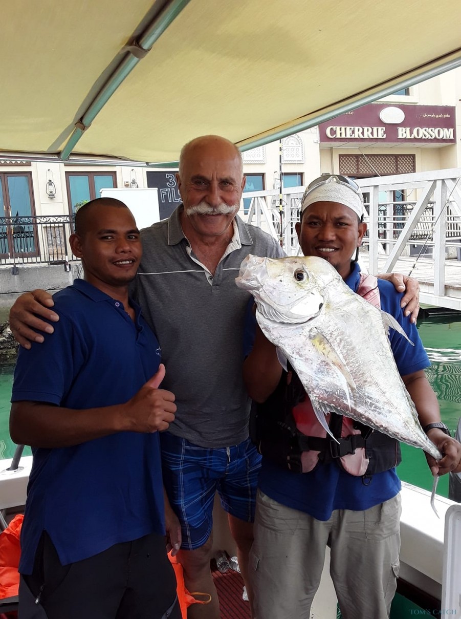 Charter de pesca Halya