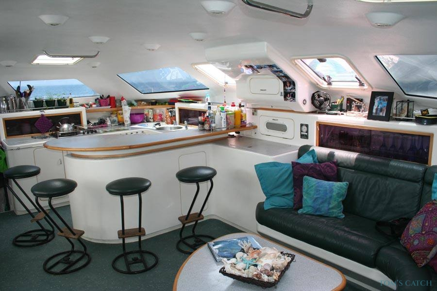 Charter de pesca Walkabout Luxury Catamaran