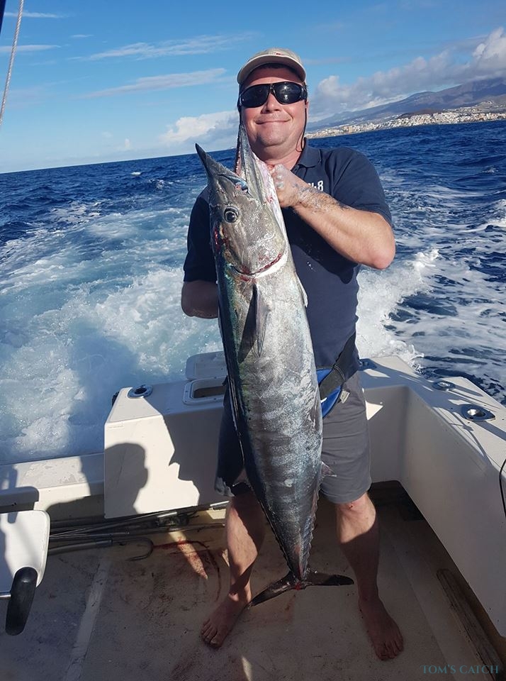 Puerto Colón fishing trips with Charter Happy Hooker 3